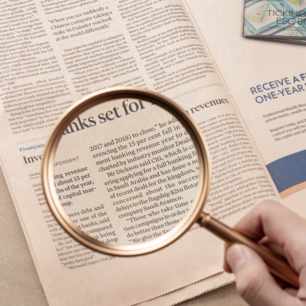 New cross-border aluminum alloy material 90MM antique metal gift for students, the elderly, antique stamps, magnifying glass Specification image