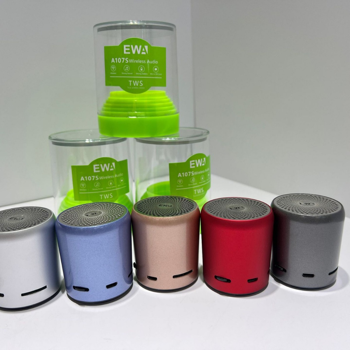 EWA-A107S Mini Outdoor portable TWS waterproof subwoofer Bluetooth speaker factory direct sales