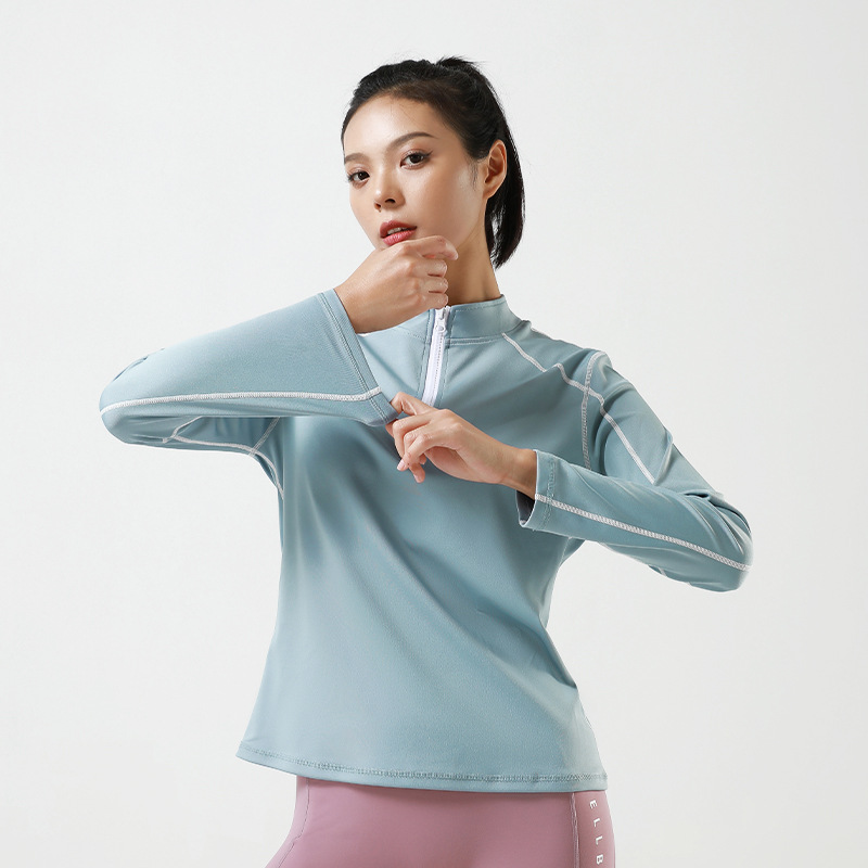 运动外套实物图