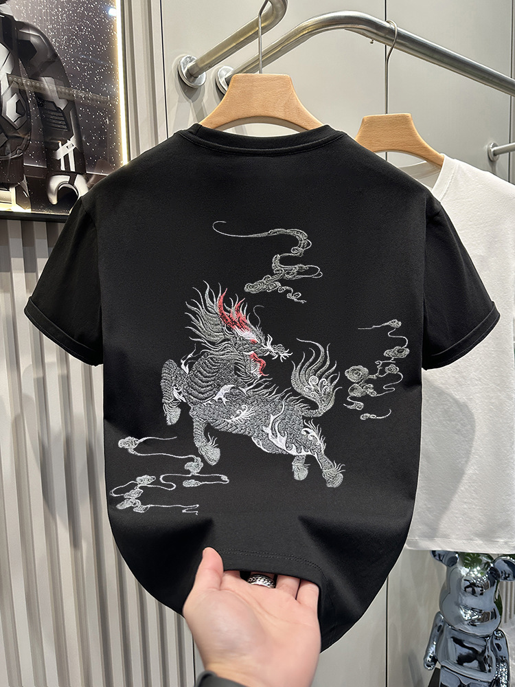 "National trend Chinese style heavy embroidery T-shirt for men, loose and large-sized heavy half-sleeve trendy brand short-sleeved men's top. details Picture