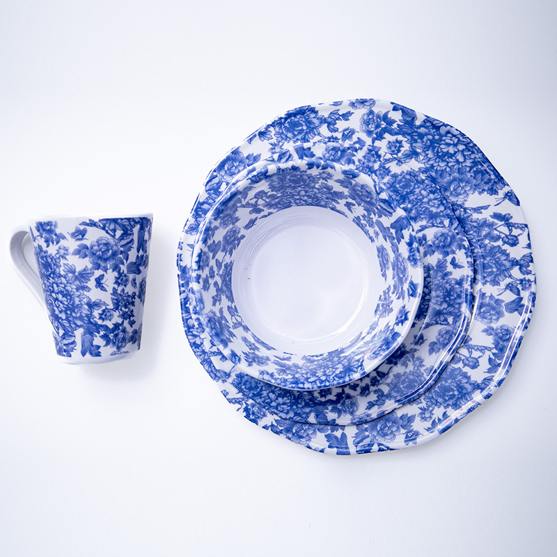 Wholesale melamine plates for foreign trade, commercial dining plates for restaurants, retro imitation porcelain blue and white round melamine tableware manufacturers full figure