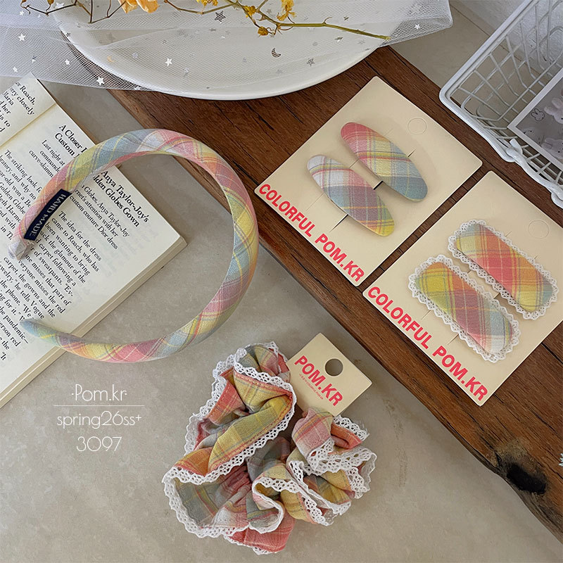 Spring new colorful checkered hair clips, fabric children's sweet and broken bangs clips, girl's large intestine hair bands and headbands Application Scenario
