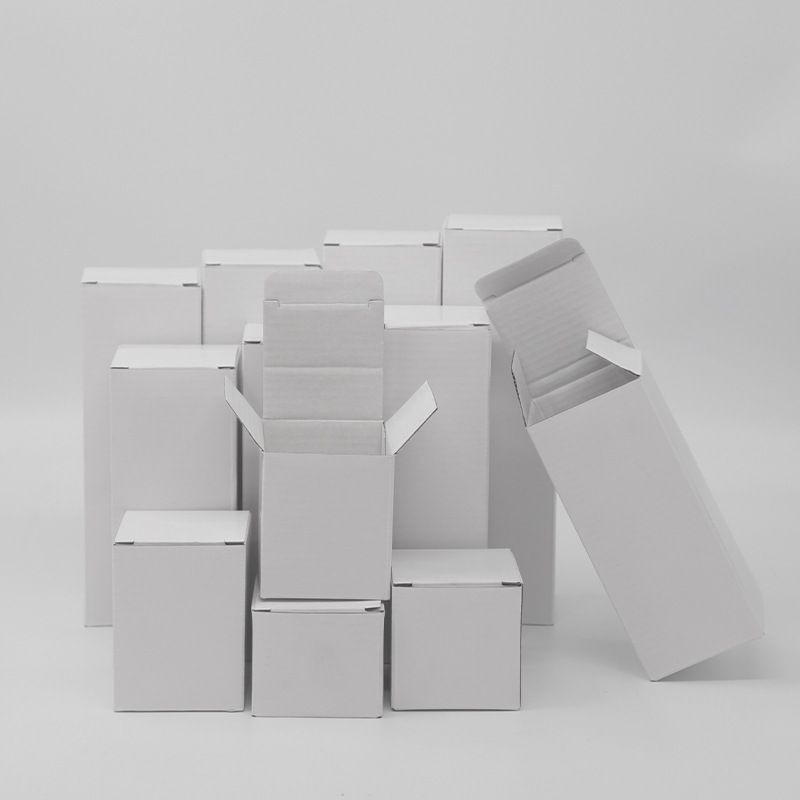White box in stock, three-layer white corrugated box, universal white hardware packaging corrugated paper box, e-commerce packaging box, printable details Picture