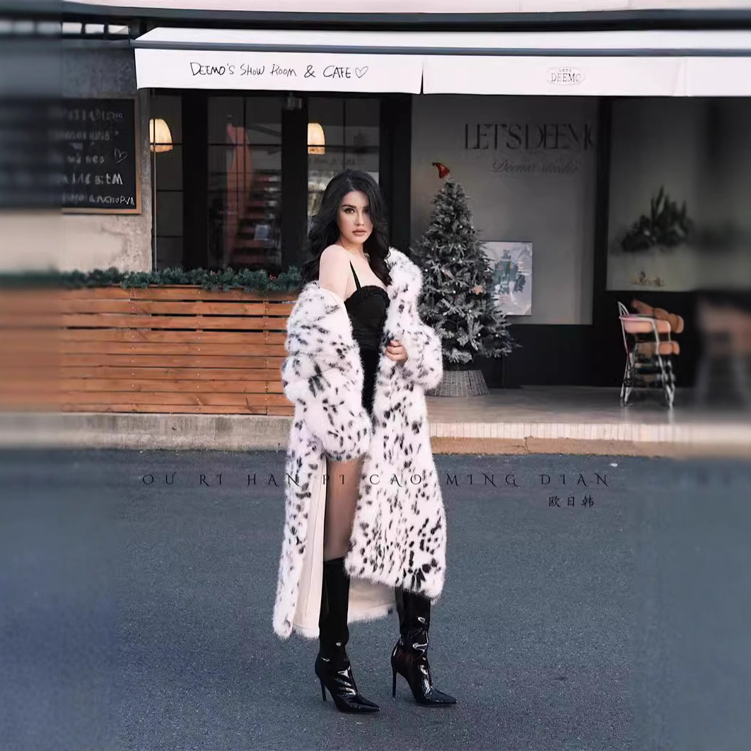 女装模特/包装袋盒/围巾架塑料/冲锋衣洗衣液/布料面料产品图