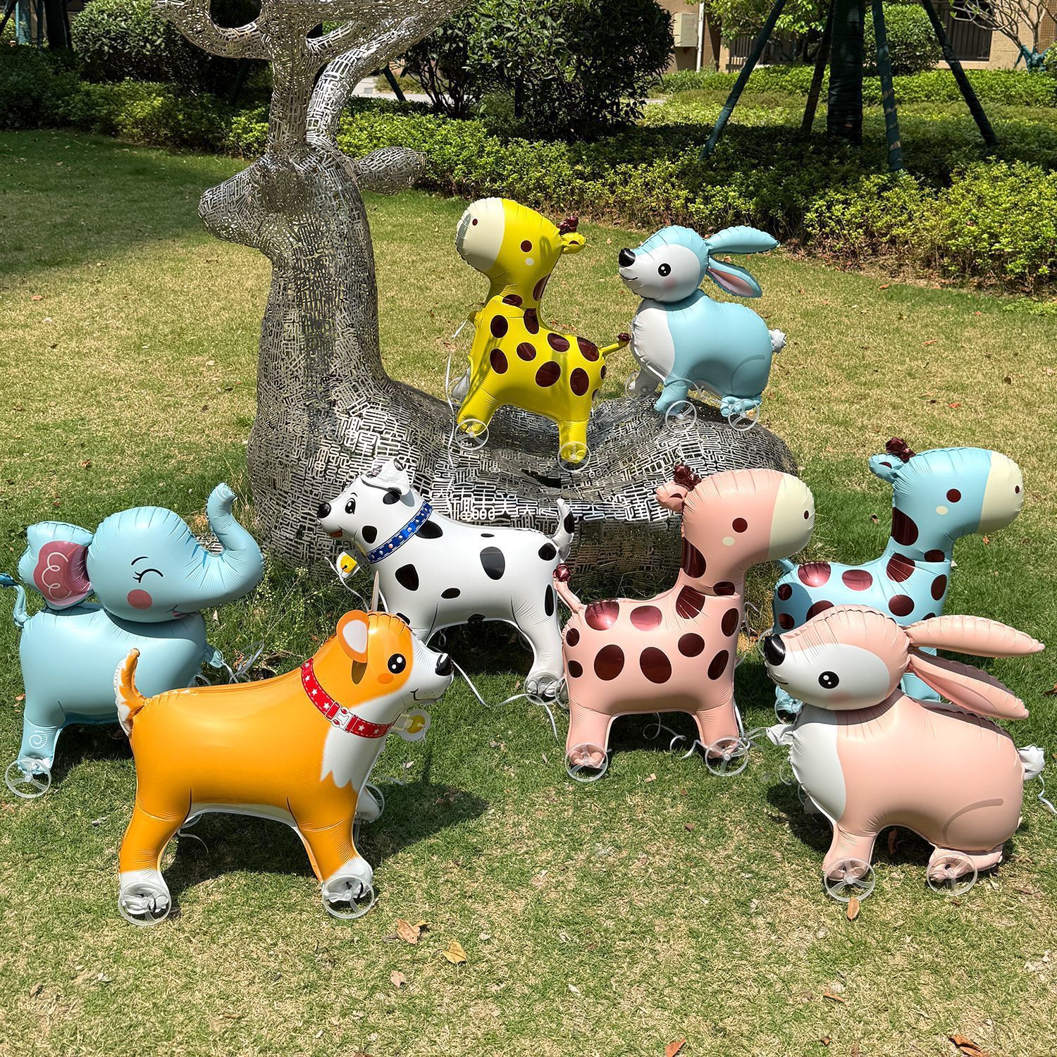 New children's balloons with wheels, cartoon walking animal balloons for birthday decoration, scene arrangement, and popular street vending details Picture