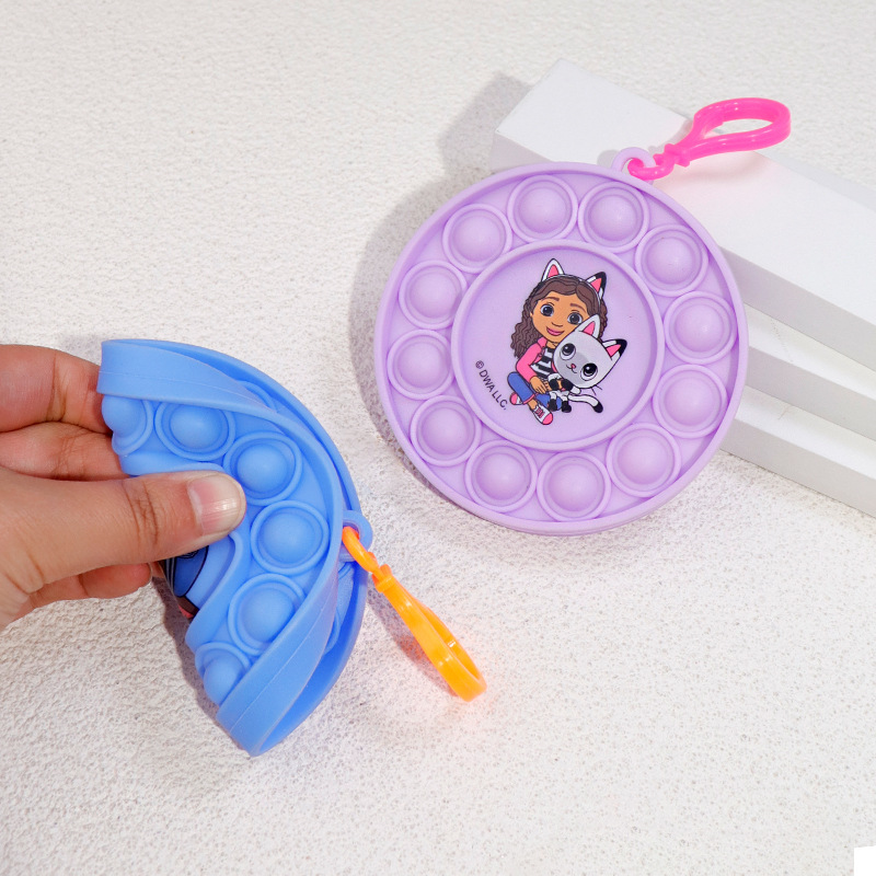 New silicone circular rat-killing pioneer cartoon educational children's bubble-pressing stress-relieving toy with customizable logo Application Scenario