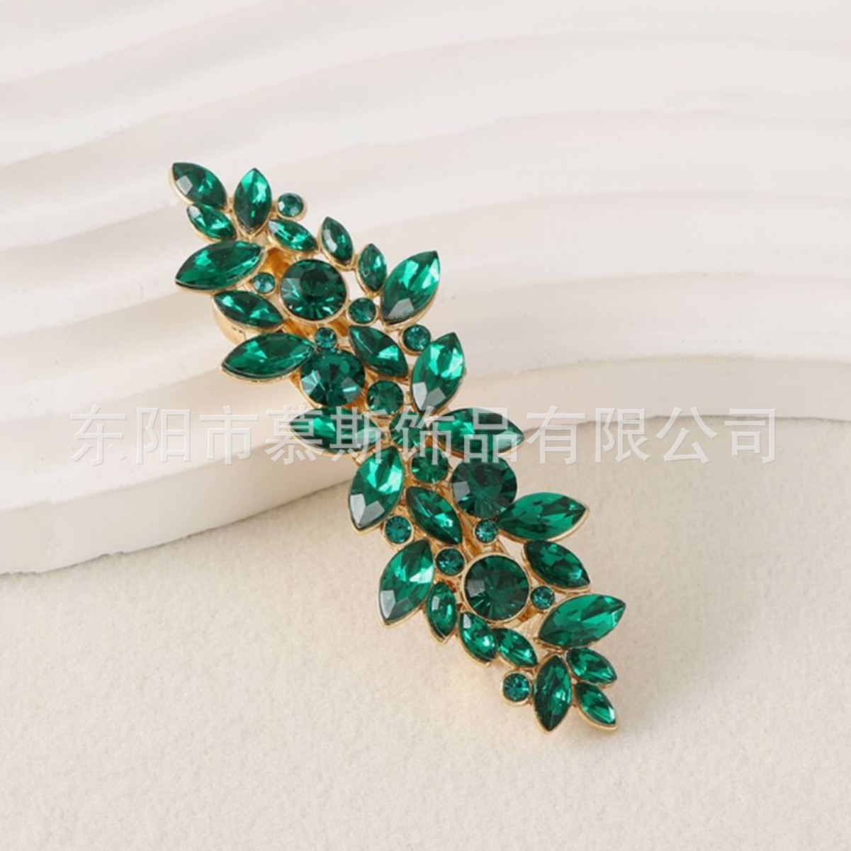 2026 New large wheat ear hair clip, women's hair clip, back head bun, shark clip headwear, Internet celebrity grab clip Application Scenario