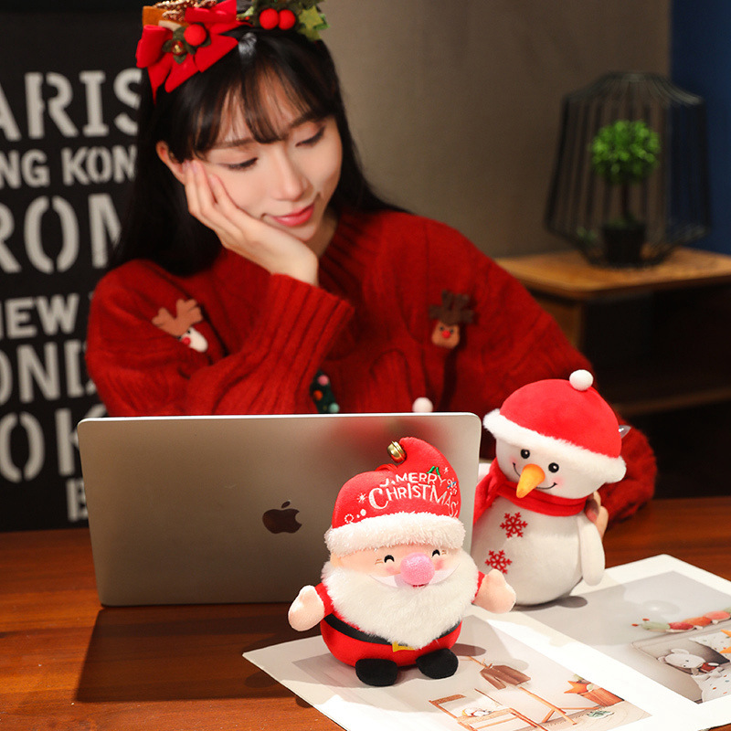 Wholesale of cross-border Christmas old man elk dolls, dolls, plush toys, snowmen, Christmas gifts and decorations Application Scenario