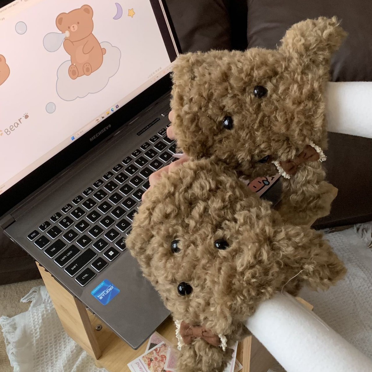 新卡通毛茸茸可爱斜耳狗毛绒手套时尚护手女加厚保暖百搭时尚袖套