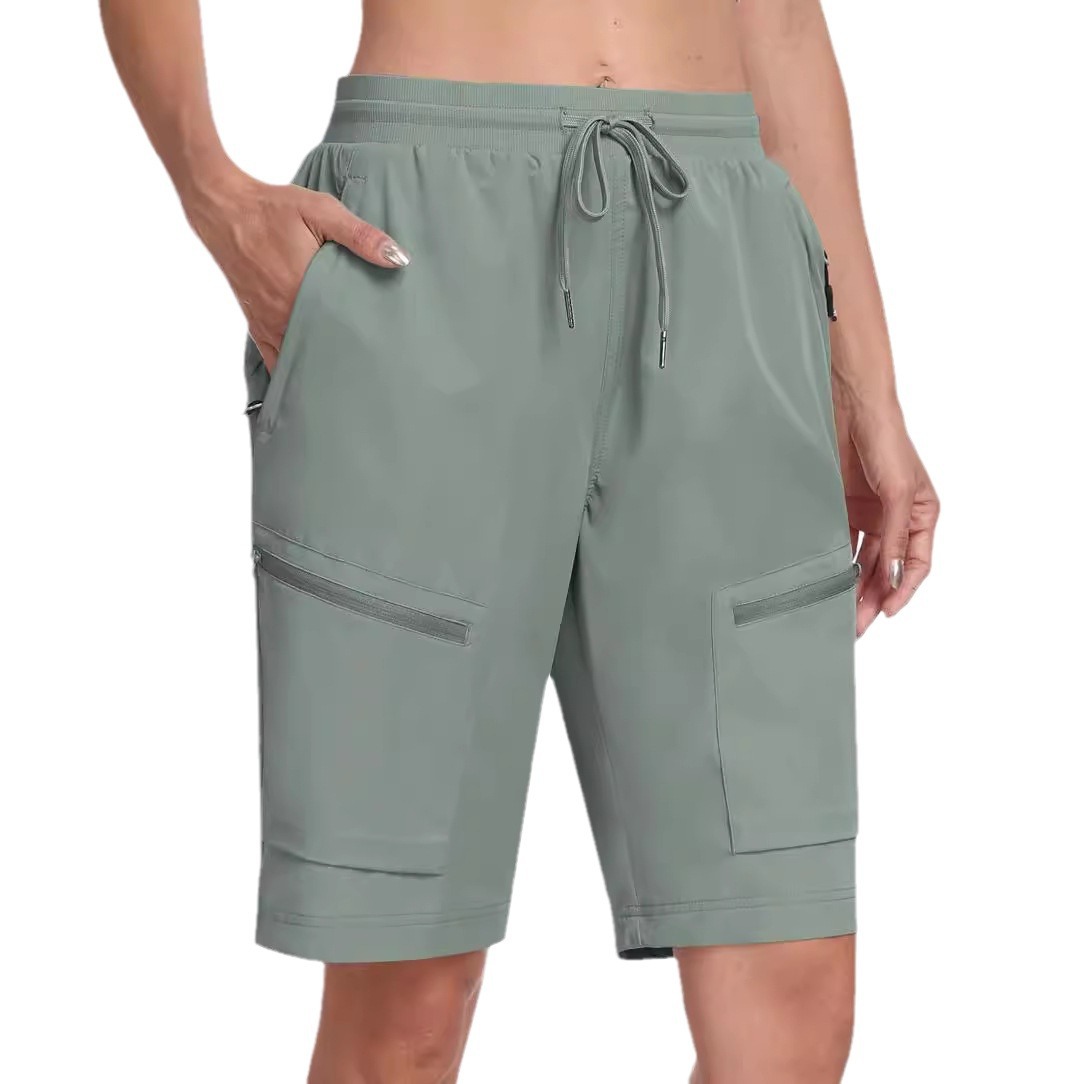 亚马逊夏季女士速干透气沙滩短裤口袋抽绳宽松户外休闲健身五分裤白底实物图