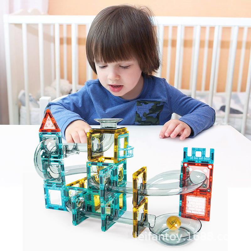 A set of magnetic building blocks, magnetic sheets, light and shadow children's magnetic building block toys, bulk assembly vehicle, in stock details Picture