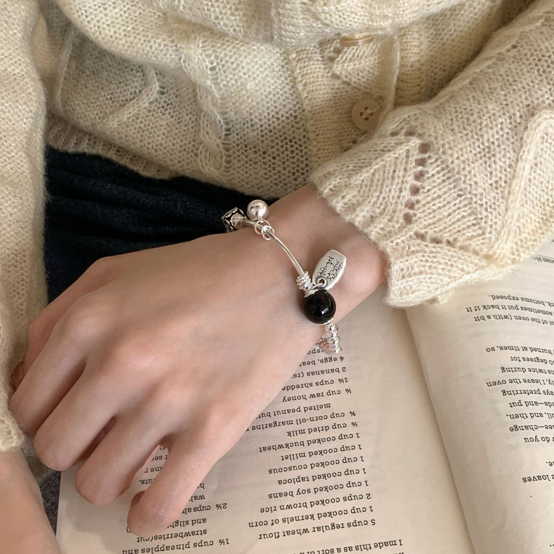 s925 sterling silver Good News Happens Black agate round bead bracelet, retro and aged, niche and versatile commuting bracelet silver jewelry Application Scenario