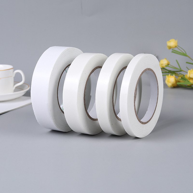 High-viscosity sponge tape DIY office student handcrafted sponge strong foam double-sided tape aluminum-plastic board tape Application Scenario
