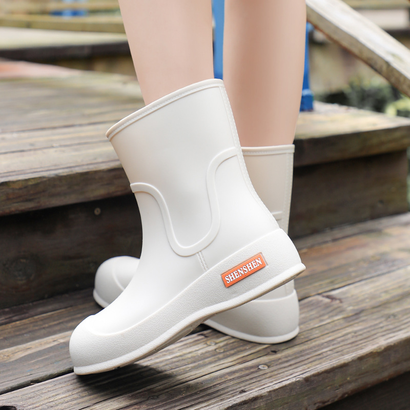 时尚女款中筒雨靴现货加厚加棉雨鞋耐磨防滑舒适水鞋户外女耐穿