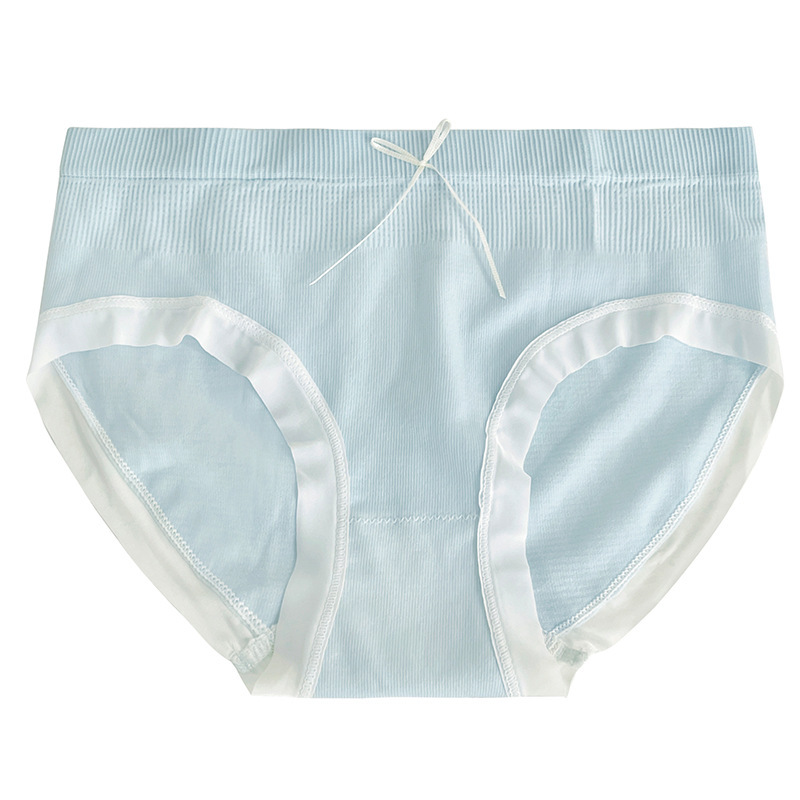Japanese-style seamless underwear for girls, polyester seamless, breathable, sexy, mid-waist, hip-lifting, comfortable, women's triangular underwear bagged Item Picture