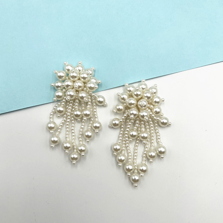 Factory direct supply of ancient-style pearl tassel earrings, accessories, handcrafted pendants, DIY jewelry accessories, embroidered shoe pendants Application Scenario