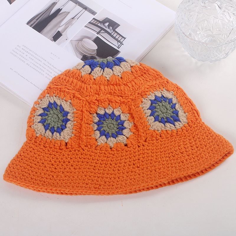 En stock casquillos de día casquillos niños otoño invierno cálido calado de punto casquillos pequeños influencers sombrero pescador Application Scenario