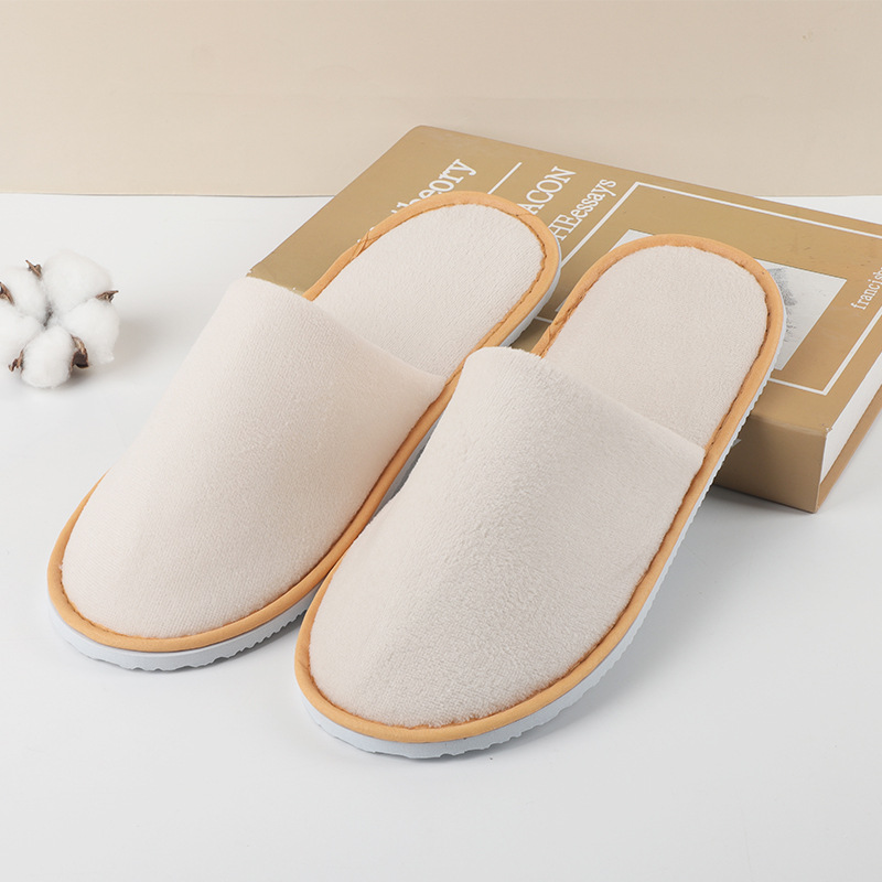 Artículos de hotel desechables al por mayor desechables de terciopelo denso slippers paño antideslizante homestand room slippers