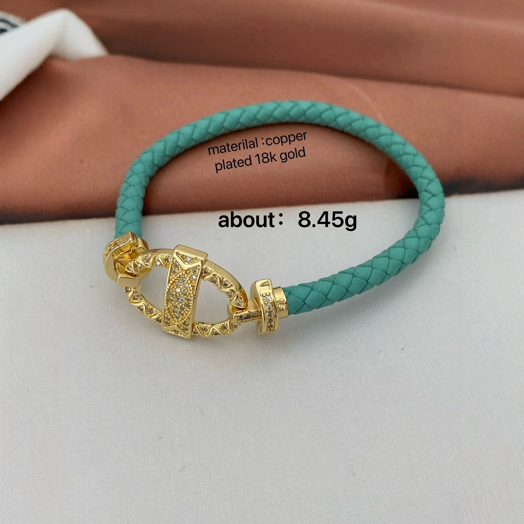 This is a simple and elegant zirconia copper leather rope plated with 18K gold, a versatile accessory that is popular in Europe and America Specification drawing