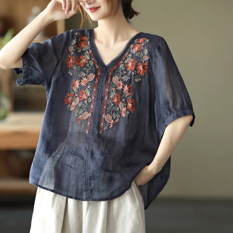 国潮民族风宽松新款短袖夏季复古别致刺绣大码显瘦女装V领中国风体恤