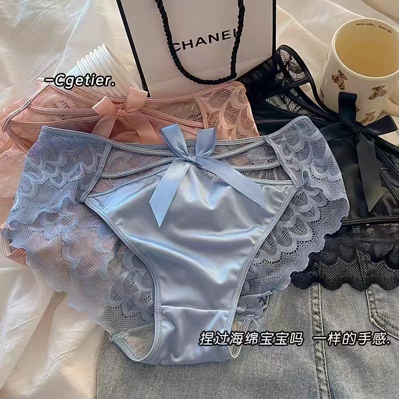 French-style pure high-slit satin lace underpants for export to Europe, America and Africa, with a feminine feel, breathable and lightweight, bow and cutout low-waisted triangle pants full figure