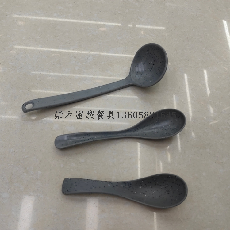 Melamine tableware, snack plates, porcelain imitation soup spoons, rice spoons, plastic snack plates, hotel tea cups and water cups full figure