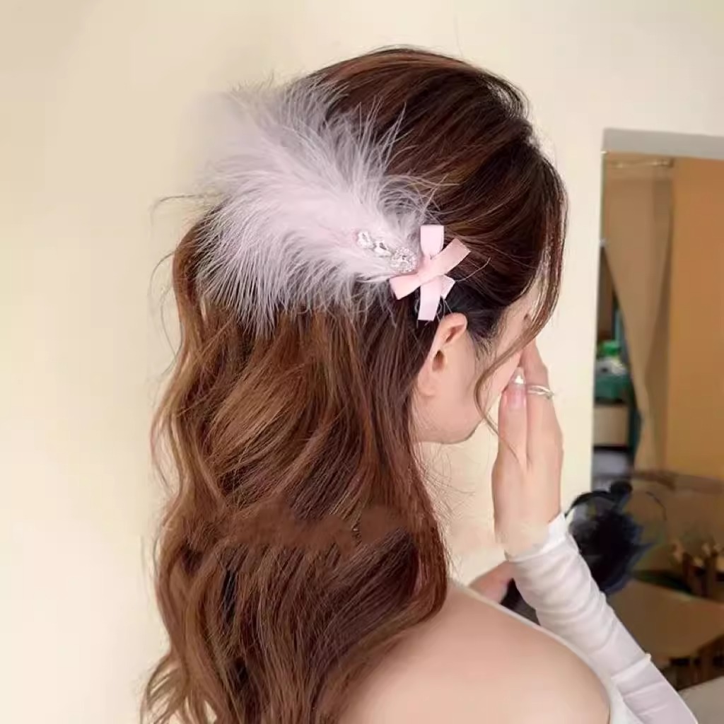 High-end ostrich feather hair clips, popular broken hair side duckbill clips, elegant hair clips, fairy-like fur headwear for young girls Specification image