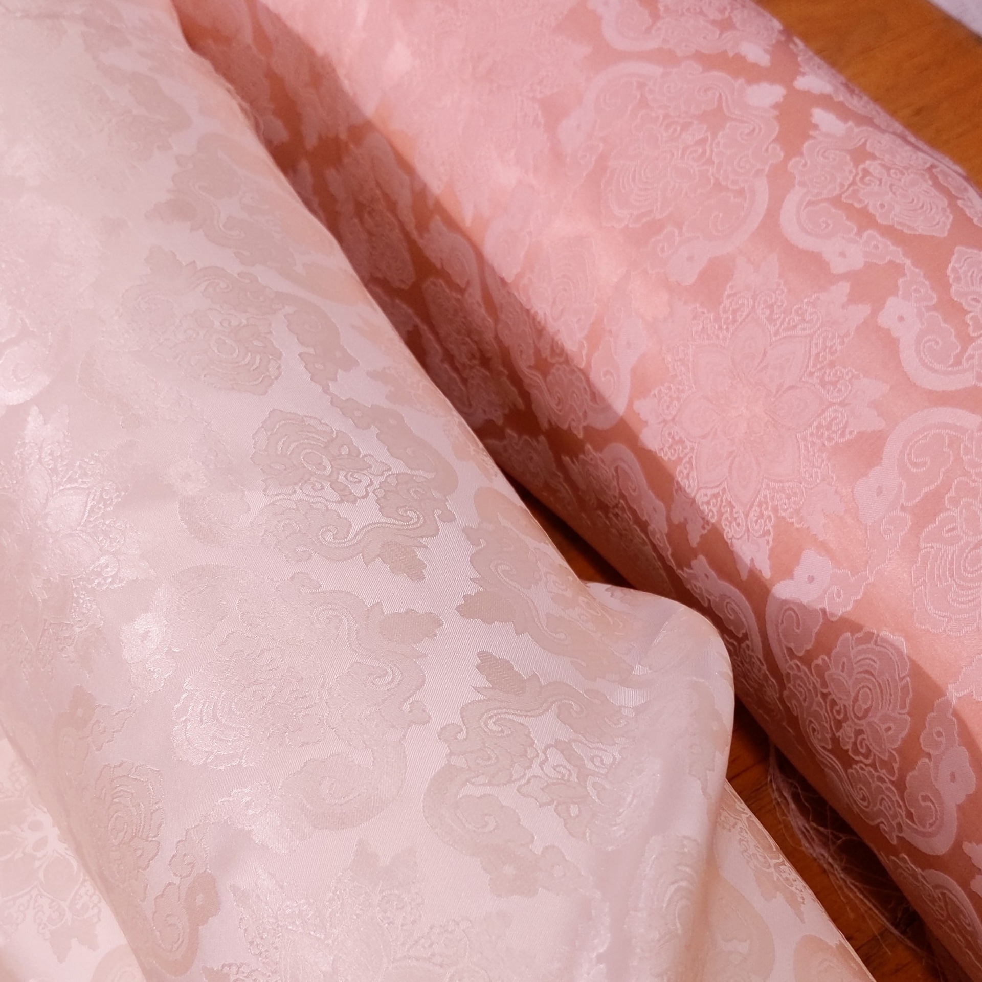 蕾丝桌布/丽丝绒/蜡染布/礼物包装布/非洲布细节图