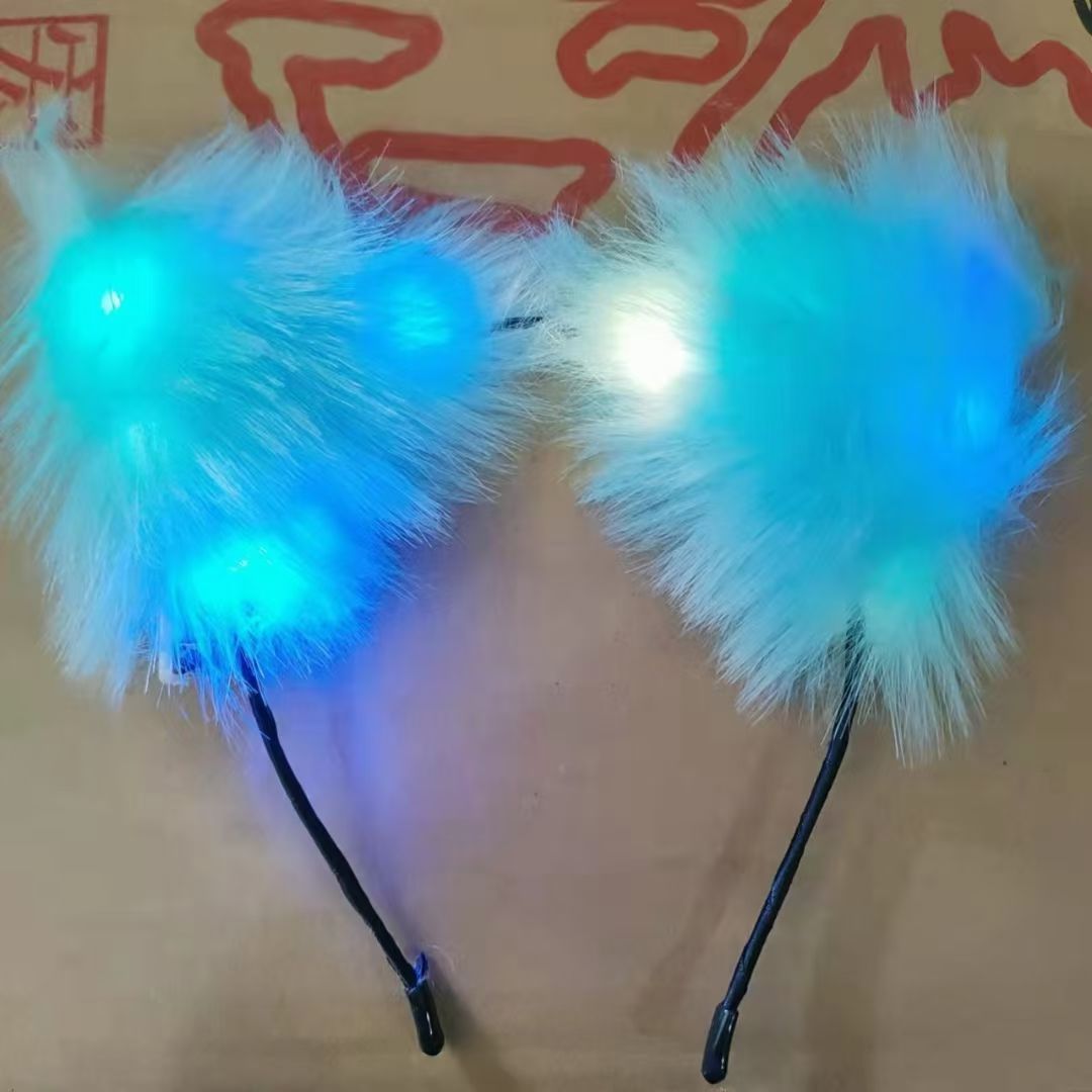 The new fox glowing cat ear hair band, a cute Korean plush headband, is a popular hair accessory for live streaming, photo taking and performance details Picture