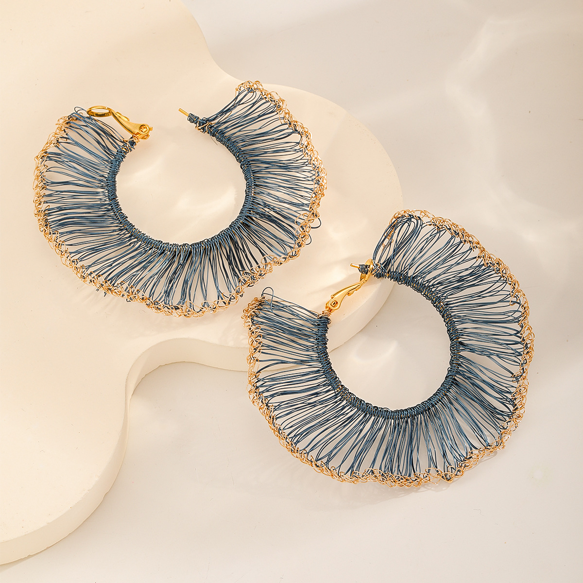 Nasha high-end copper wire hand-woven exaggerated large ear rings, niche high-end style earrings, non-fading fan-shaped stud earrings for women Application Scenario