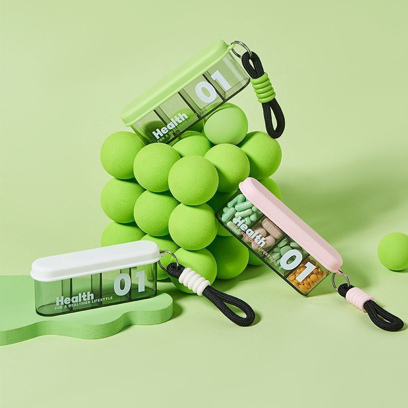 Portable medicine box, small medicine dispensing box, mini medicine storage box for seven days a week, divided into compartments for three meals a day Application Scenario