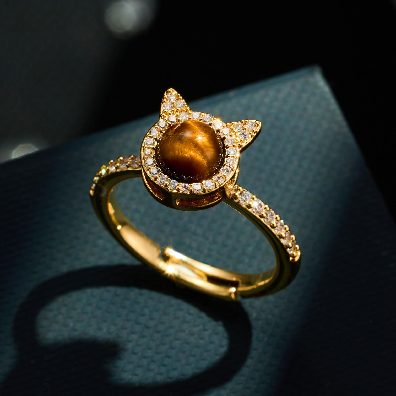 原创设计可旋转猫咪开口戒指铜合金微镶锆石虎眼石高级感精致指环