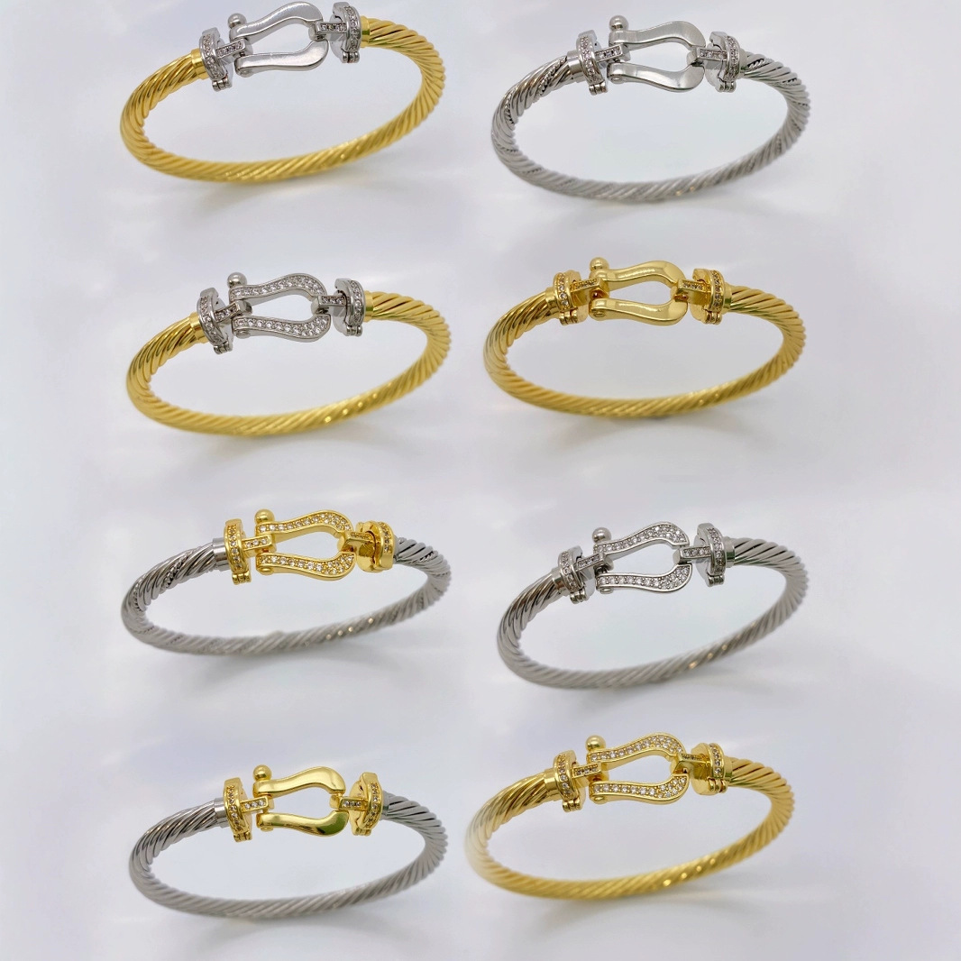 Wholesale copper jewelry: horseshoe buckle twisted steel wire bracelet, U-shaped buckle full diamond bracelet, 18K gold export version bracelet details Picture