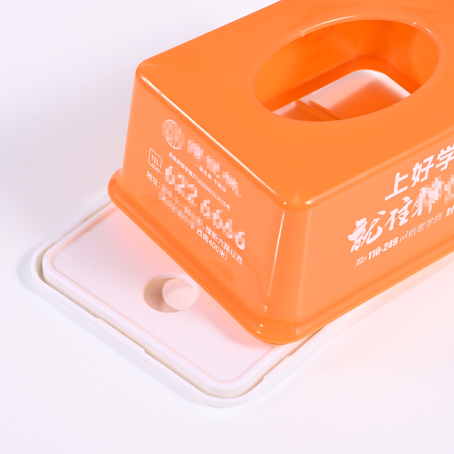 Customized advertising plastic square, rectangular, frosted tissue boxes, tissue boxes, LOGO printing, commercial restaurant Application Scenario