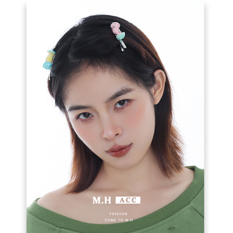 3D printed dopamine apple core hair clip, original design for women, ins style, light luxury, exquisite and high-end, sweet and cool style hair clip Specification image