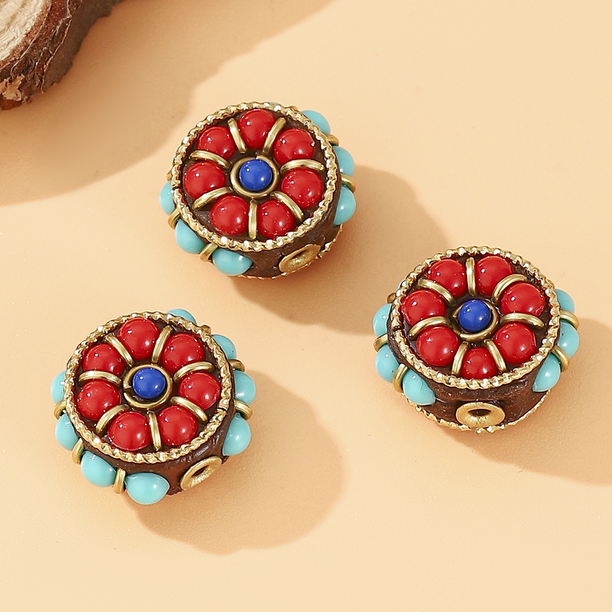 Retro Tibetan-style Nepalese hand-inlaid bucket bead ethnic style DIY jewelry accessories, partition bead back cloud bead details Picture