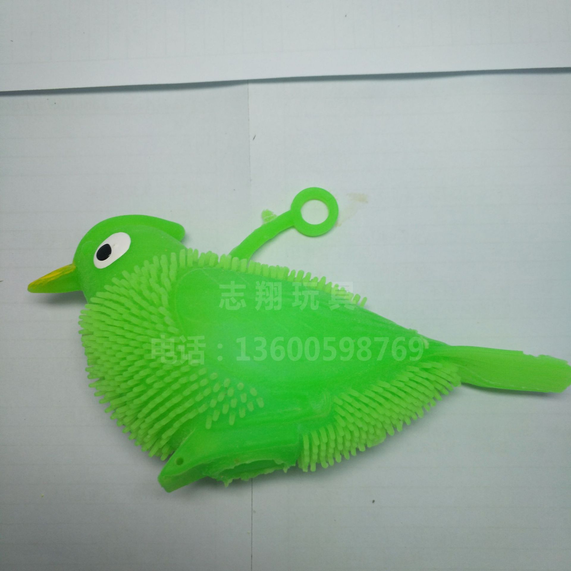 Thrush fur balls, flashing fur balls, glowing hedgehog balls, bird fur balls, factory direct sales Application Scenario