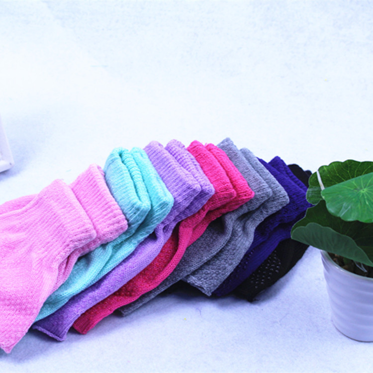 Korean autumn and winter light blue knitted half-finger gloves, your own baby sleeve, touch screen cycling plush warm women's style details Picture