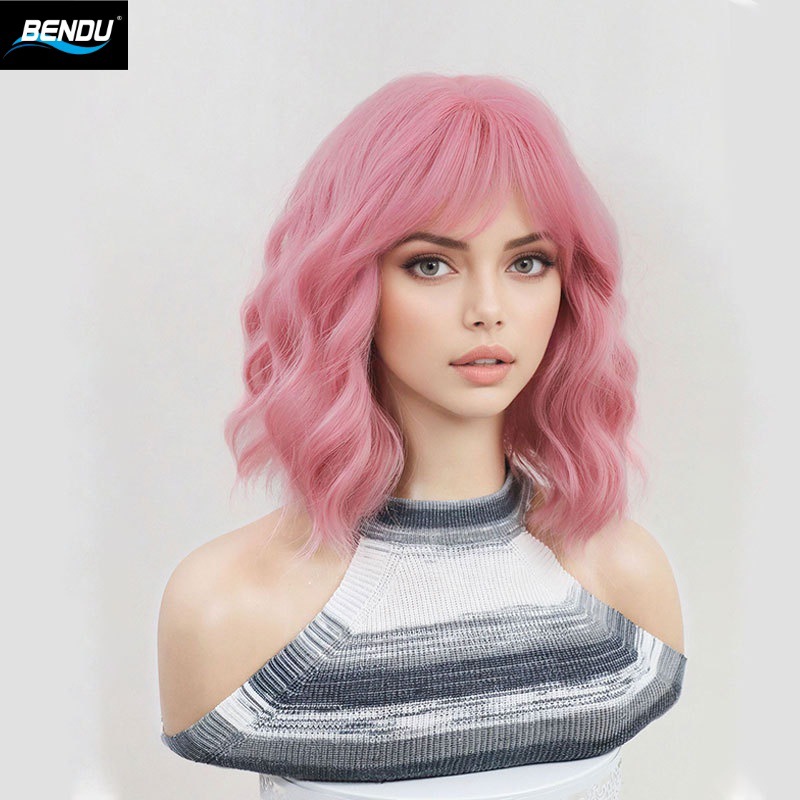 A new cross-border cos wig from Europe and America, a popular female bestseller with a cute peach-pink short curly Bob hairstyle Application Scenario