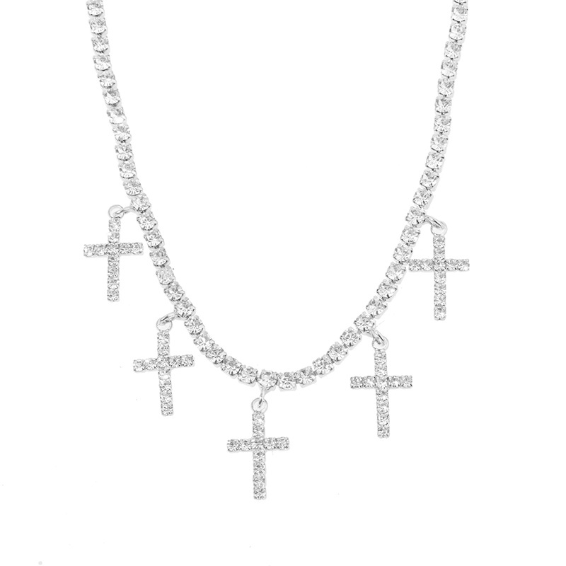 项链/不锈钢项链/首饰/珍珠项链/水钻瓜链项链白底实物图