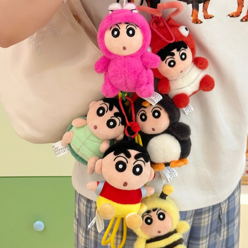 Wholesale of genuine and popular cartoon crayon Shin-chan pendants, plush toys, figurines, bags, pendants and key clasps details Picture