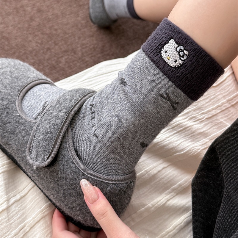 Wool and cashmere socks for women in autumn and winter, cute cartoon cat embroidered mid-calf socks, bow, warm and locking, pile socks