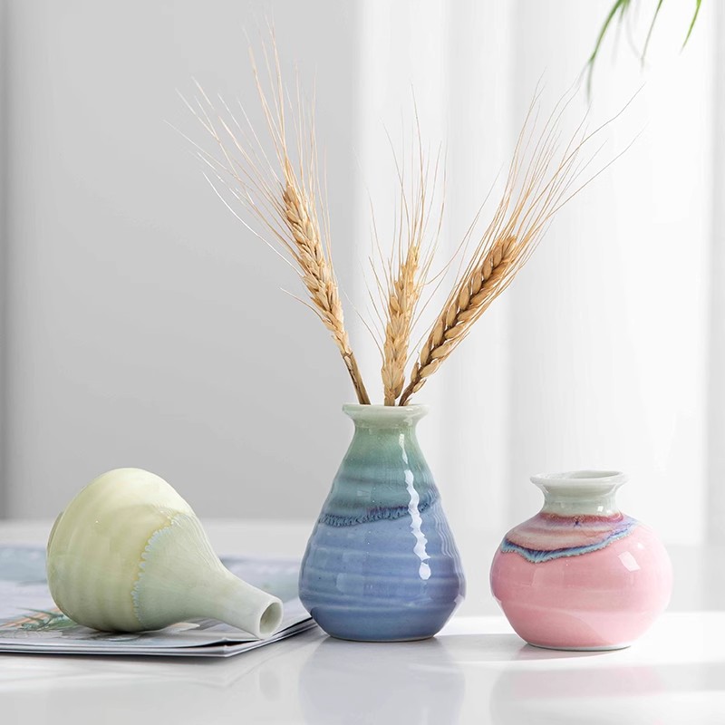 2025 Jingdezhen Ins-style creative Nordic modern simple home Decoration, fresh and artistic ceramic mini Application Scenario