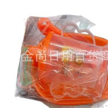 Wholesale water cups, straw cups, anti-drop milk cups with scales, pp material baby drinking cups, cross-border tall glasses, children Item Picture