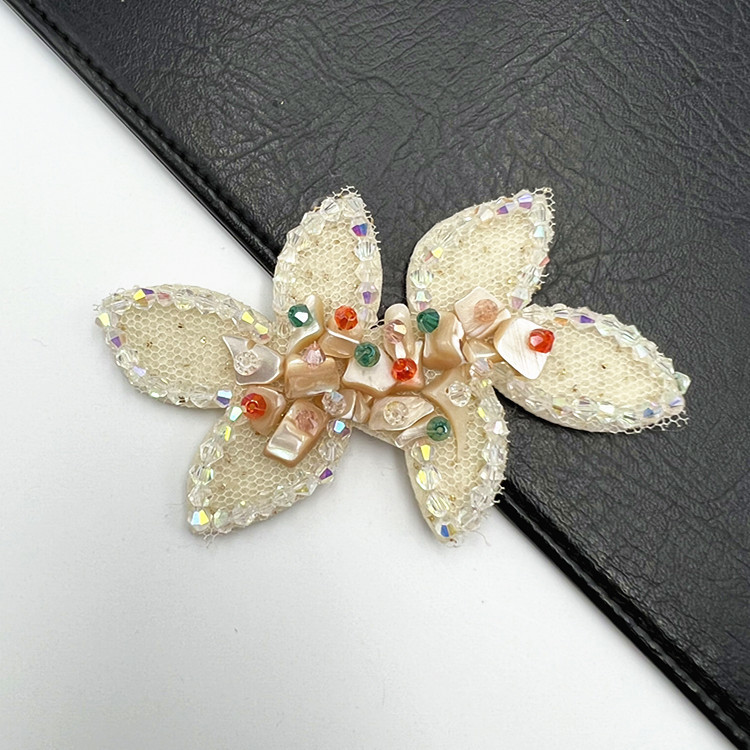 Customized hand-stitched flower crystal beaded jewelry, DIY colorful patchwork clothing accessories, hat and bag materials Specification image