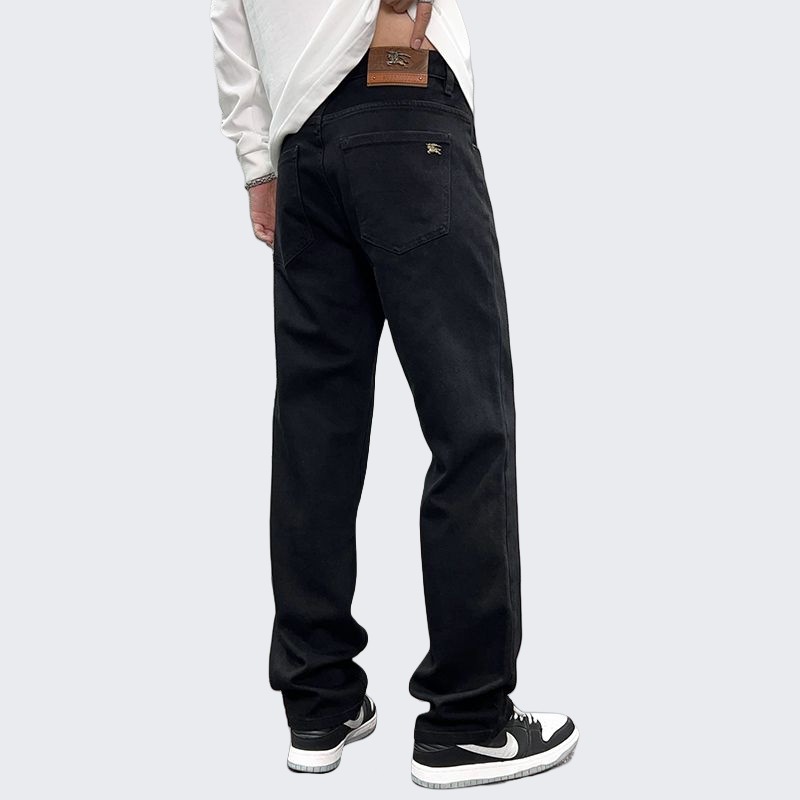 Best-selling men's wear /2025 Autumn/Winter new black jeans for men, loose and versatile straight-leg pants, casual trousers Application Scenario