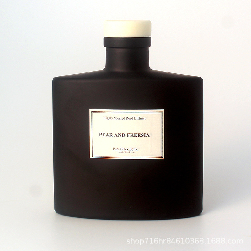 车载香薰机/车载精油香水/车载香薰/车载香水座/香片白底实物图