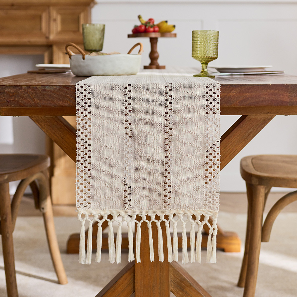 Cream-colored table flag, tassel cotton fabric, hollowed-out coffee table tablecloth, Bohemian country farmhouse kitchen table decoration fabric details Picture