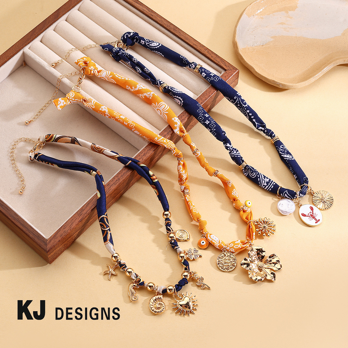 新款跨境饰品新款多巴胺色丝巾项链轻奢时尚圣诞蝴蝶结小众丝巾女