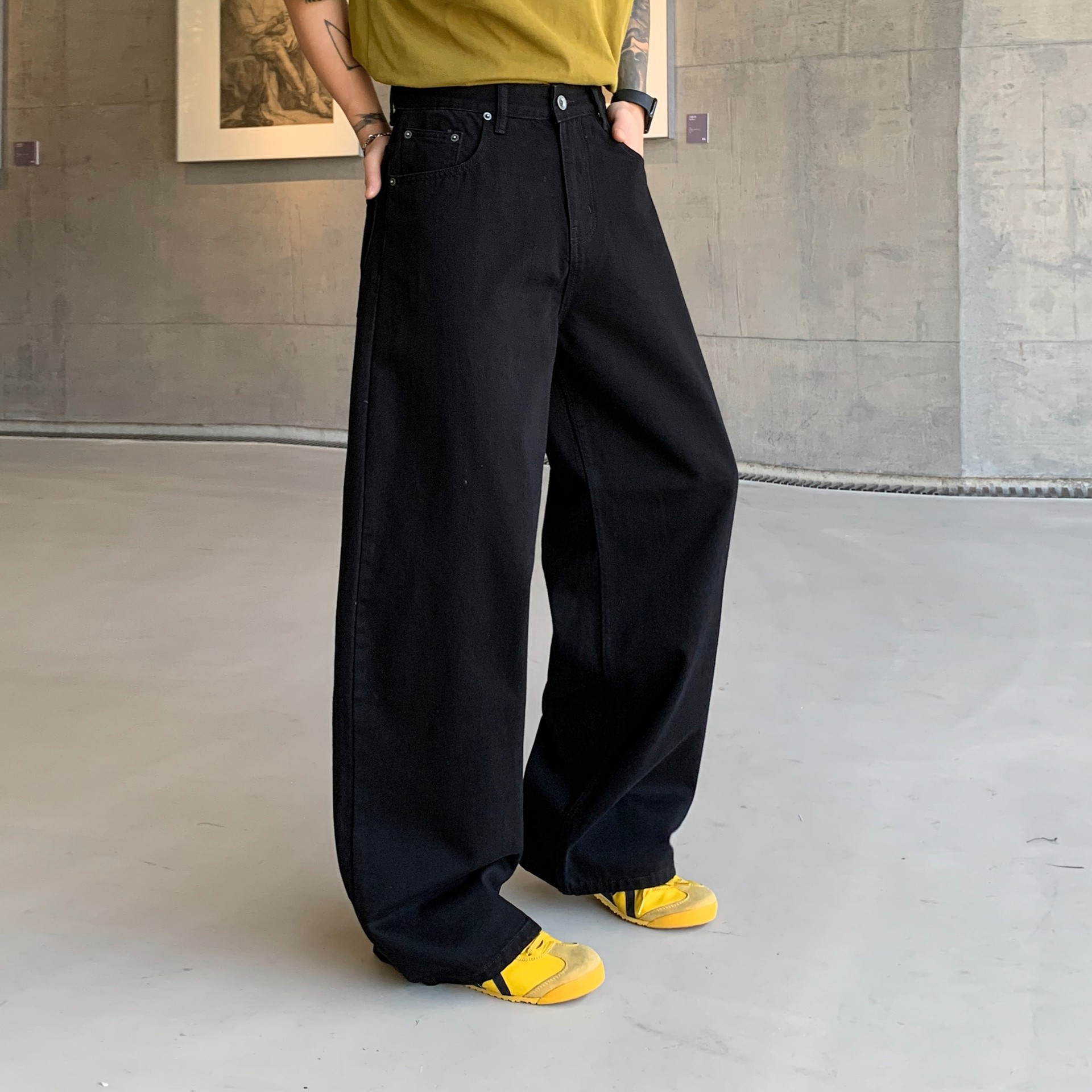 男士牛仔裤实物图